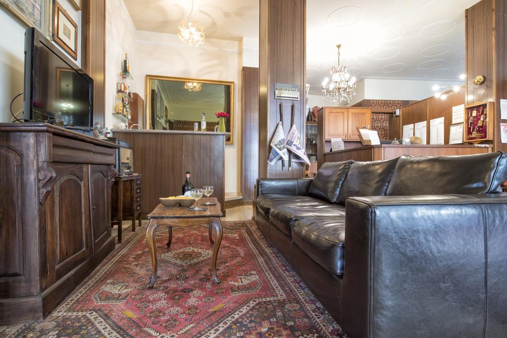 Hotel Marisa Albenga Eksteriør billede