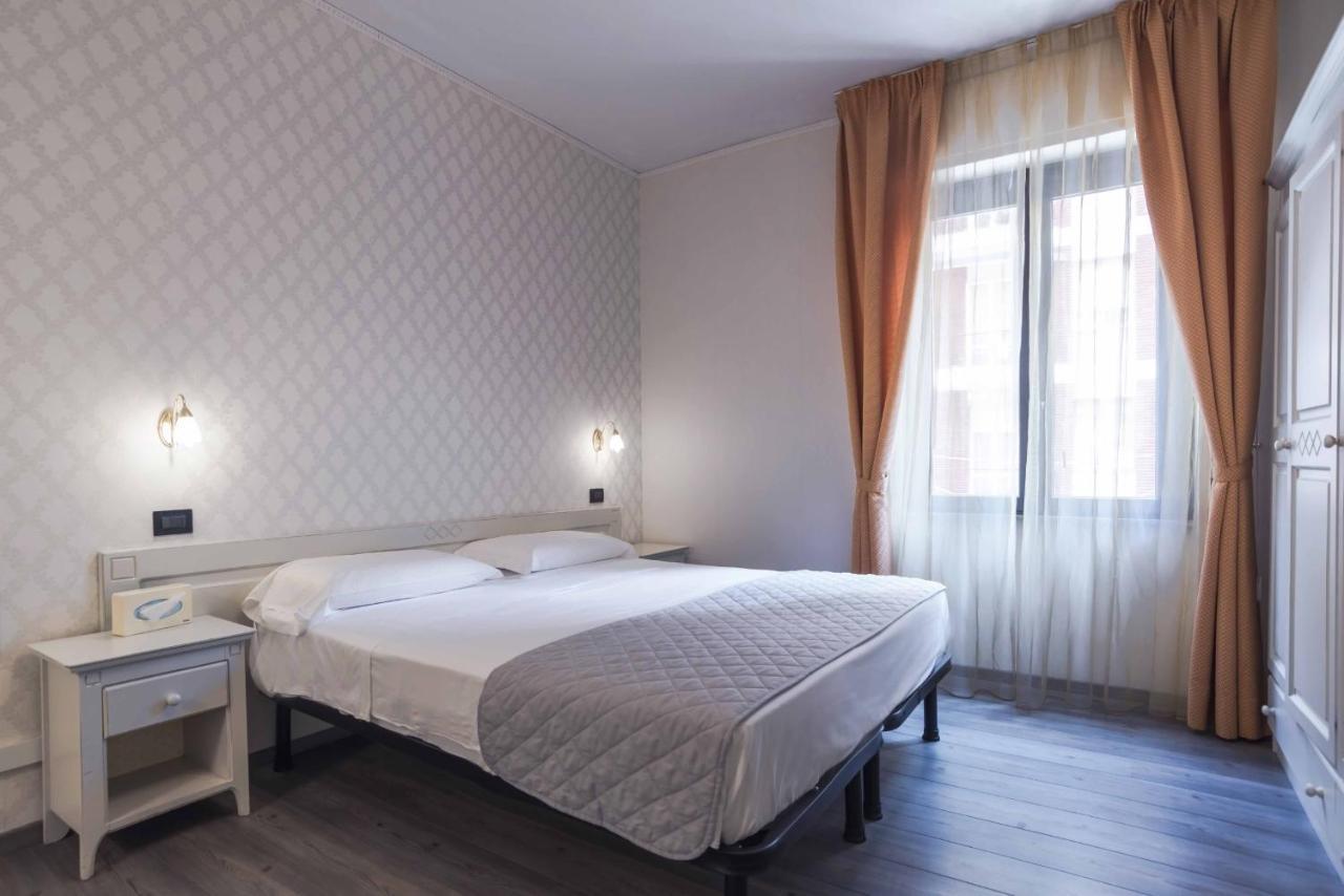 Hotel Marisa Albenga Eksteriør billede