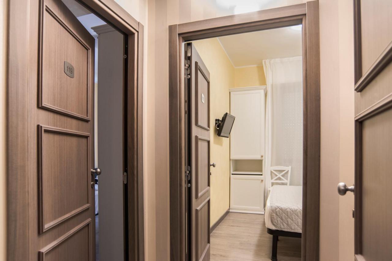 Hotel Marisa Albenga Eksteriør billede