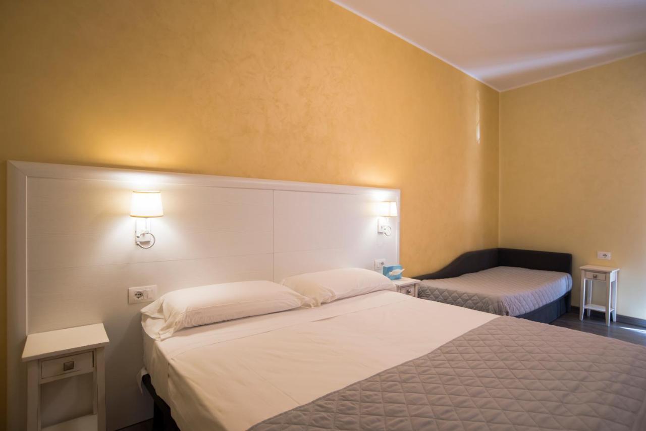 Hotel Marisa Albenga Eksteriør billede
